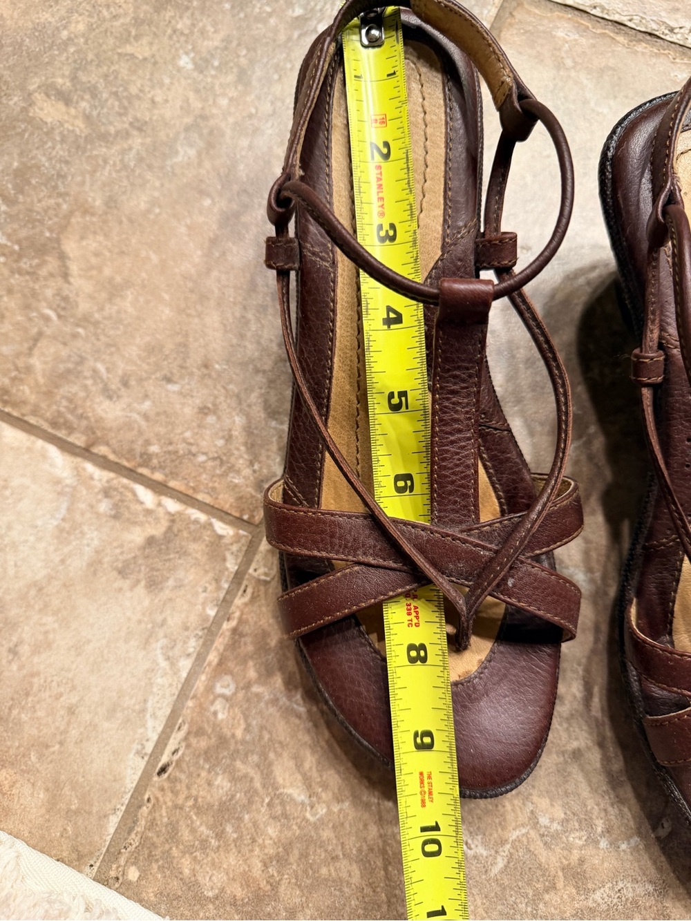 Born strappy brown leather sandals EUC 7 - Picture 6 of 7